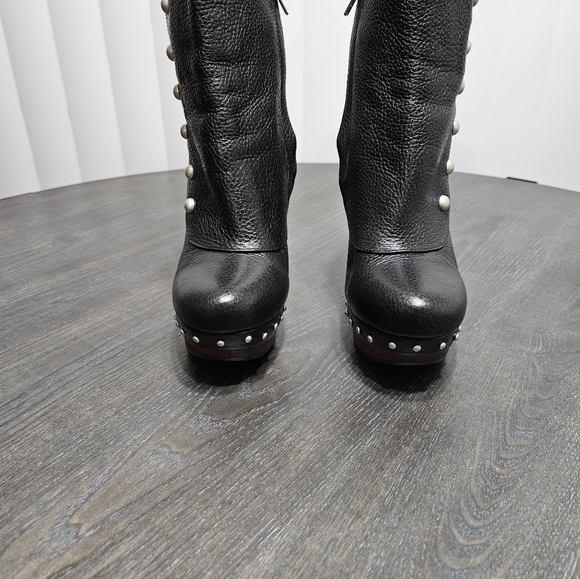 Women's Cosima Ugg Studded Boots - Picture 3 of 9